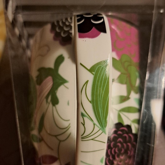 Pier One Purple and Green Floral True Friends Are Hard to Find Mug NIB G7 - Picture 3 of 6